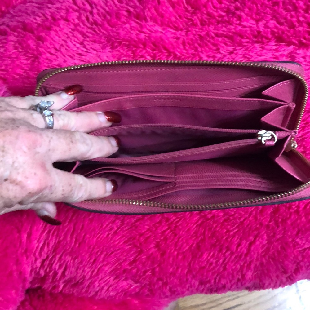 Coach wallet - Picture 2 of 3
